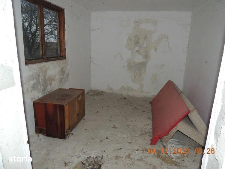 Casă cu 3 camere cu Teren 300 Mp în Crevedia