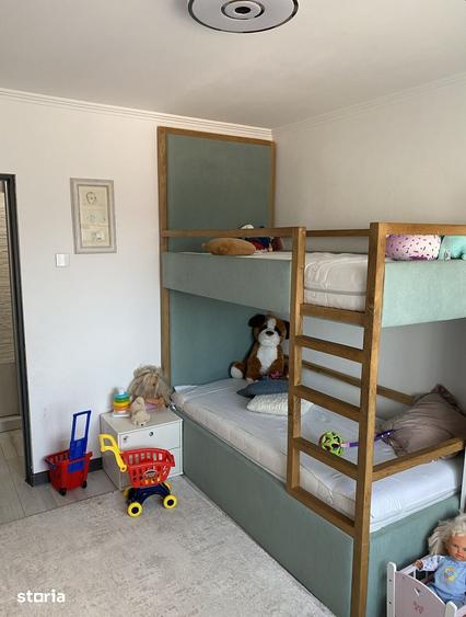 Apartament cu 3 camere în Orașul Nou