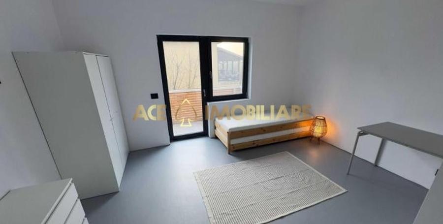 Casă individuală cu 5 camere cu Teren 300 Mp în Berceni