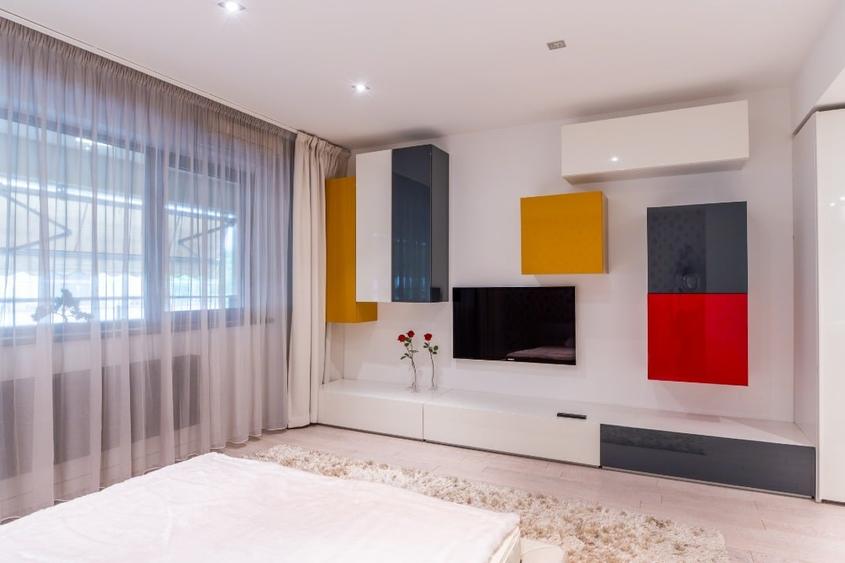 Apartament cu 3 camere decomandat, mobilat în Herăstrău
