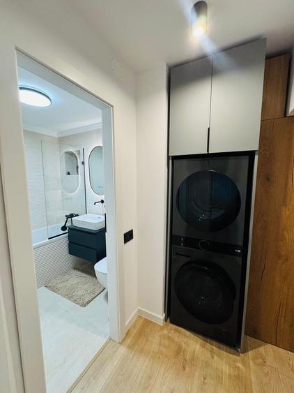 Apartament cu 3 camere decomandat, mobilat în Nerva Traian