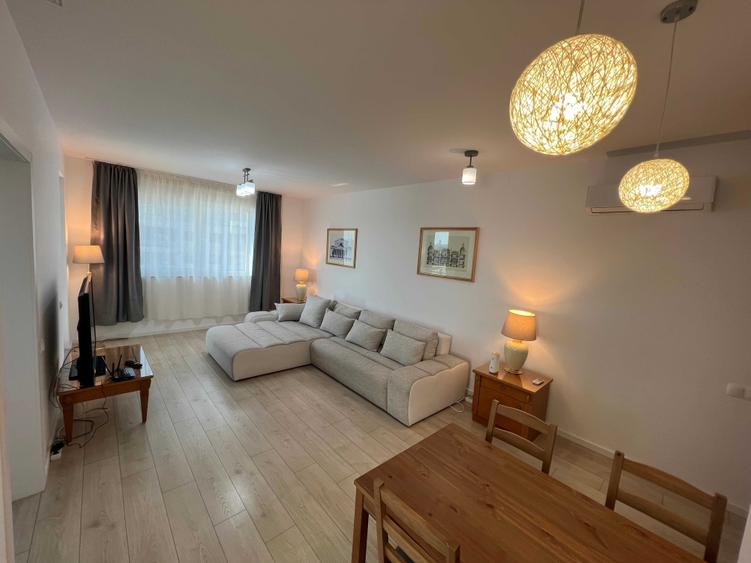 Apartament cu 2 camere semidecomandat în Central