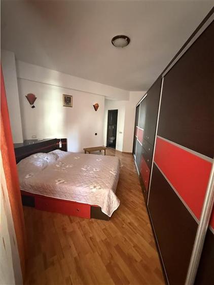 Apartament cu 3 camere decomandat, mobilat în Nord