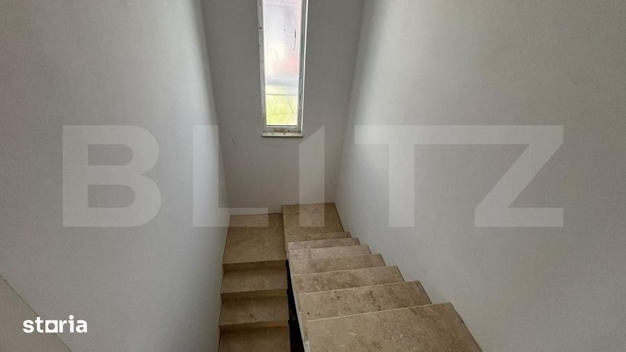 Casă cu 5 camere cu Teren 529 Mp în Malu Mare