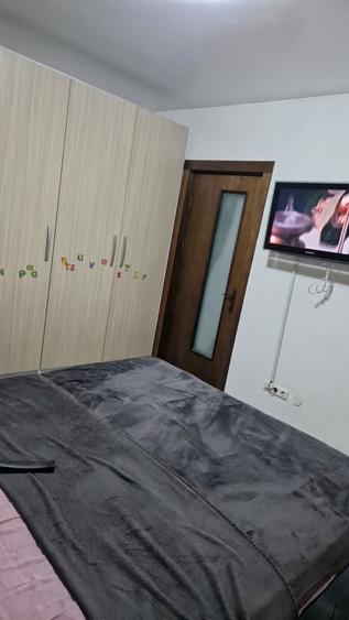Apartament cu 2 camere decomandat în Exterior Vest
