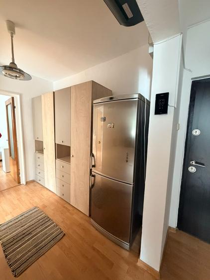 Apartament cu 2 camere decomandat în Colentina