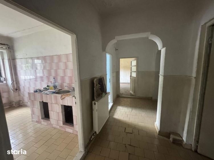 Apartament cu 3 camere în Nicolae Titulescu