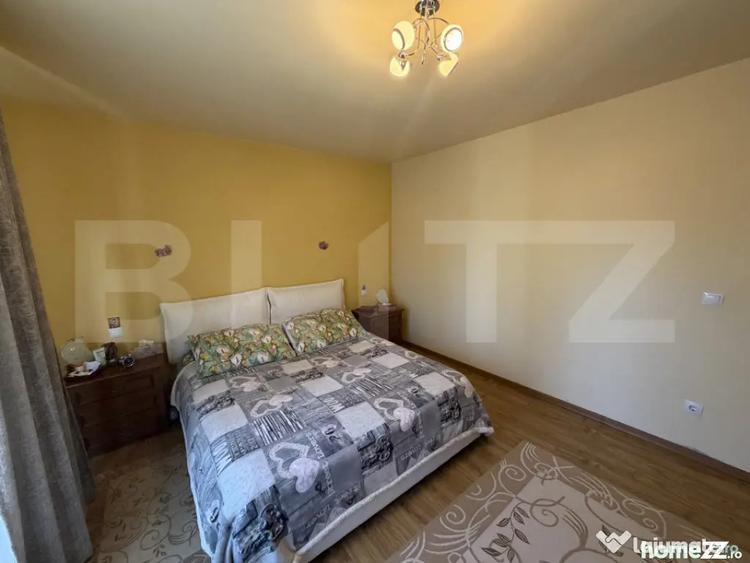 Casă cu 5 camere cu Teren 800 Mp în Surduc