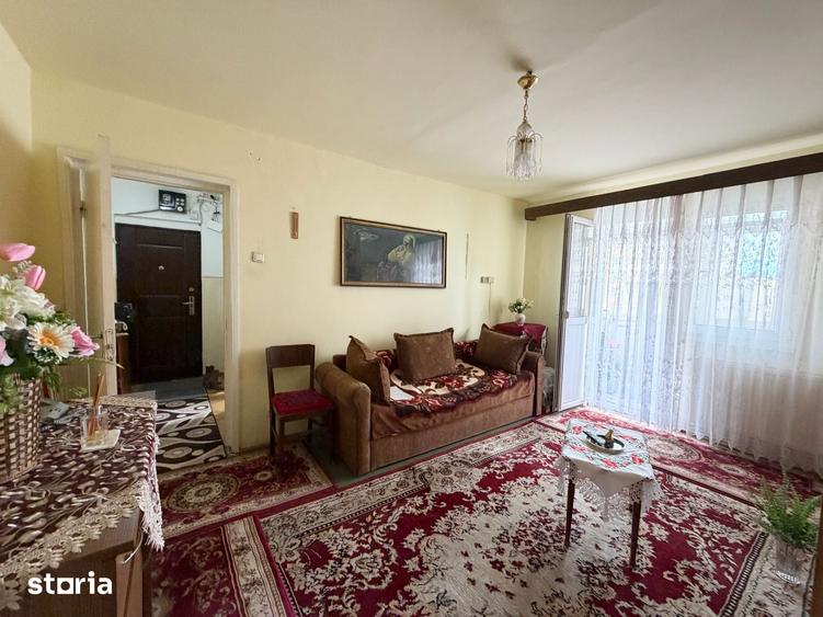 Apartament cu 2 camere semidecomandat în Vasile Aaron