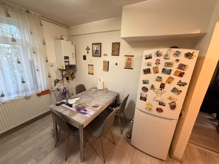 Apartament cu 2 camere semidecomandat, mobilat în Semicentral