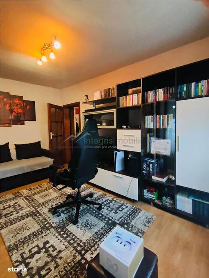 Apartament cu 2 camere semidecomandat în Iosia