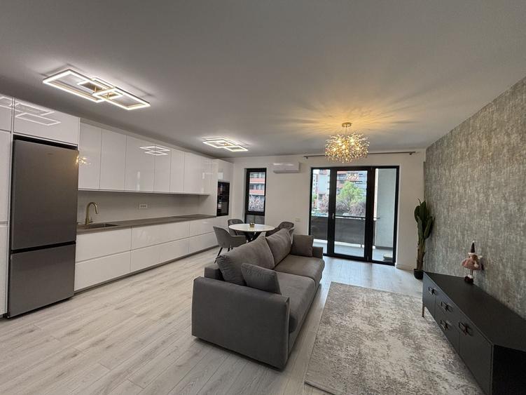 Apartament cu 2 camere decomandat, mobilat în Aradului