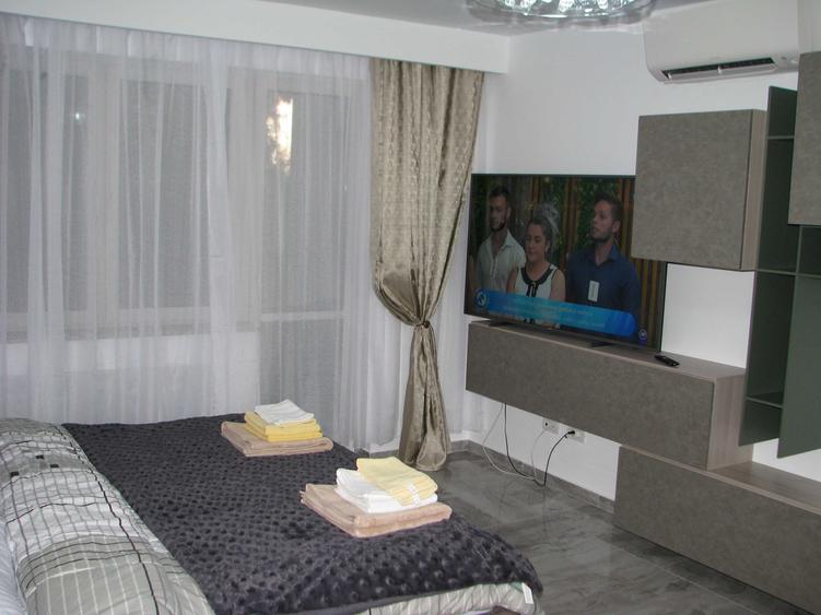 Apartament cu 2 camere decomandat în Exterior Vest