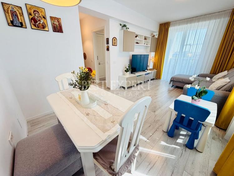 Apartament cu 3 camere decomandat, mobilat în Theodor Pallady