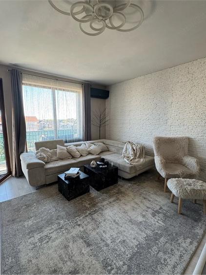 Apartament cu 2 camere decomandat în Giroc