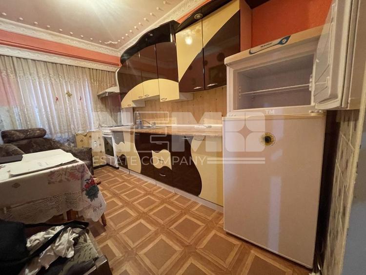 Apartament cu 3 camere semidecomandat în Exterior Sud