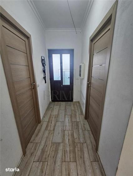 Casă cu 4 camere cu Teren 263 Mp în Sânmihaiu Român