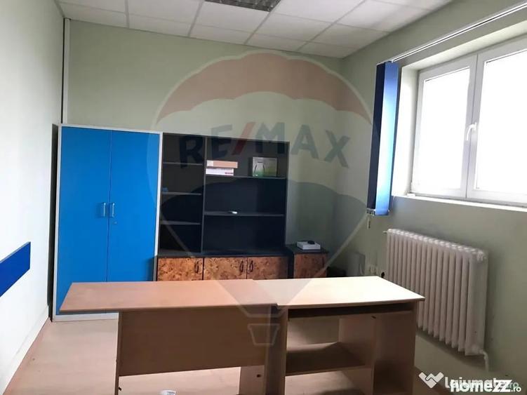 Spațiu comercial, de 171 mp, în Intim