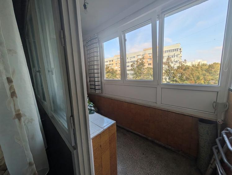 Apartament cu 3 camere circular în Drumul Taberei