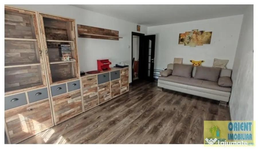 Apartament cu 2 camere decomandat în Km 5