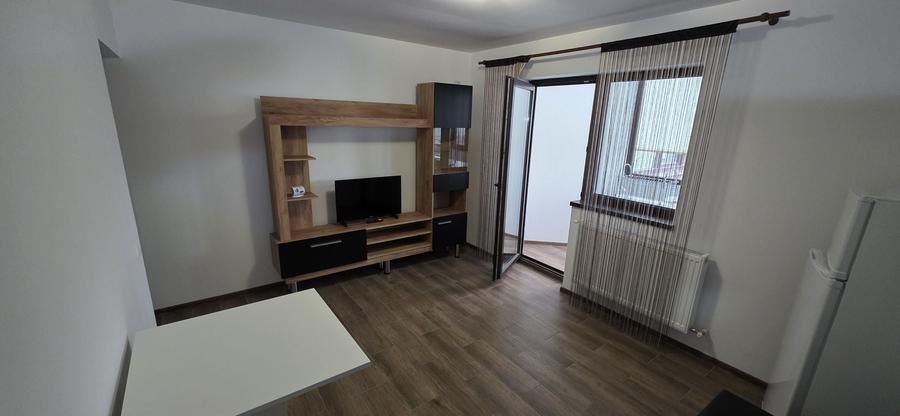 Apartament cu 2 camere semidecomandat în Manolache