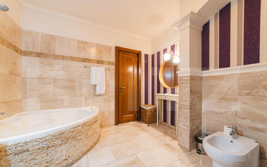 Spațiu comercial, de 480 mp, în Micro 15