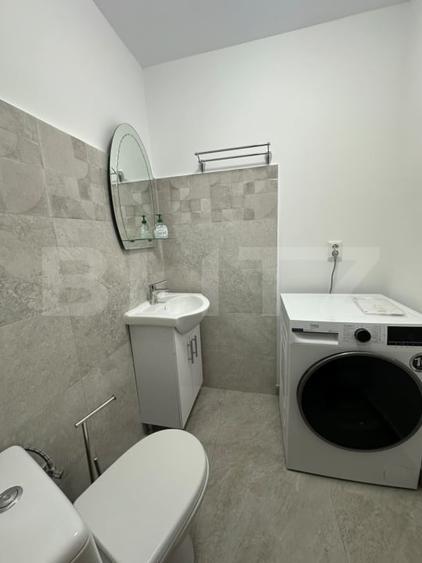 Apartament cu 3 camere decomandat, mobilat în Central