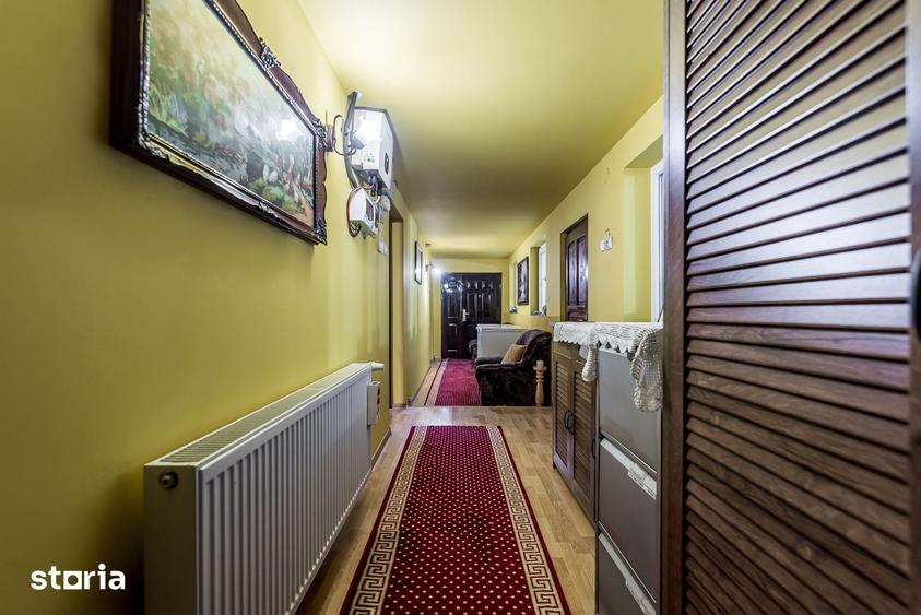 Casă cu 3 camere cu Teren 12170 Mp în Bata
