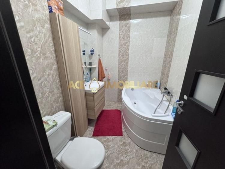 Apartament cu 3 camere decomandat, mobilat în Dămăroaia