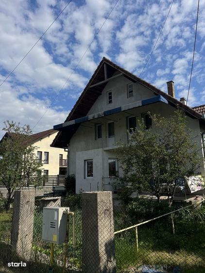 Casa 4 camere, curte mare de 900mp - 1