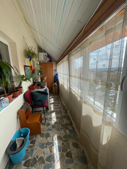 Apartament cu 4 camere decomandat, mobilat în Cetate