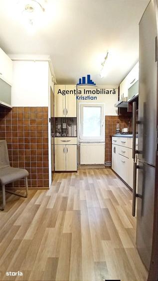 Apartament cu 4 camere decomandat în Burdea
