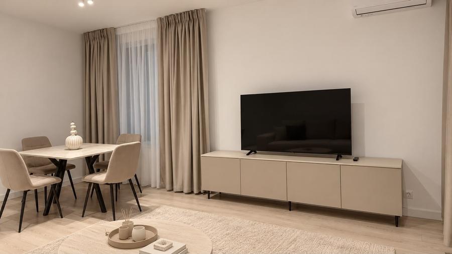Apartament cu 3 camere decomandat în Băneasa