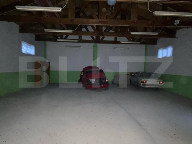 Casă individuală cu 7 camere cu Teren 1700 Mp în Horodnic