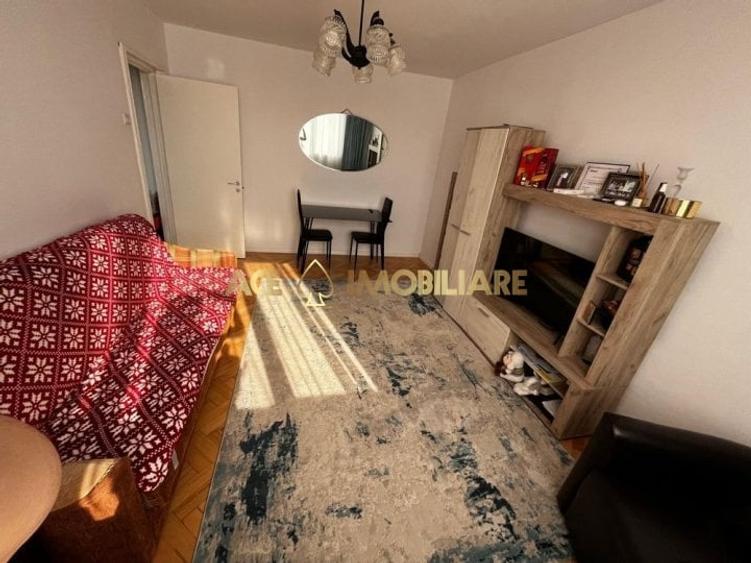 Apartament cu 2 camere decomandat, mobilat în Berceni
