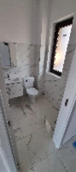 Casă cu 4 camere cu Teren 235 Mp în Central
