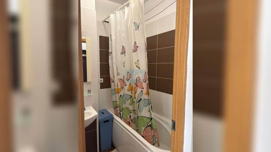 Apartament cu 2 camere semidecomandat, mobilat în Iris