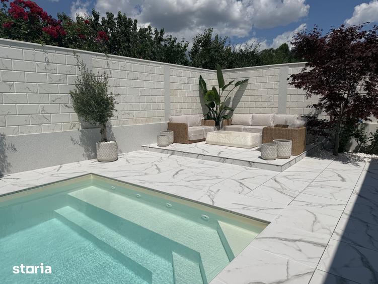 Casă cu Piscina în Oncea