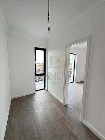 Duplex cu 4 camere cu Canalizare în Giroc