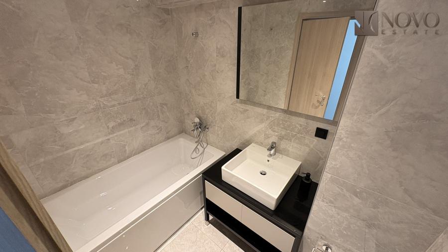 Apartament cu 3 camere semidecomandat, mobilat în Dristor