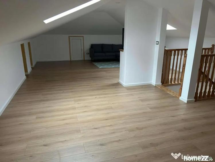 Casă cu 5 camere cu Teren 2000 Mp în Volovăț