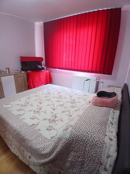 Apartament cu 3 camere decomandat în Apărătorii Patriei