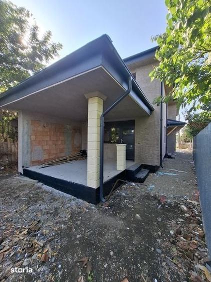 Casă cu 4 camere cu Teren 200 Mp în Valea Călugărească