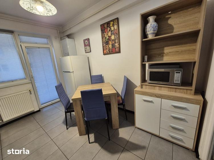 Apartament 2 camere, decomandat, mobilat ?i utilat + Loc de parcare - 8