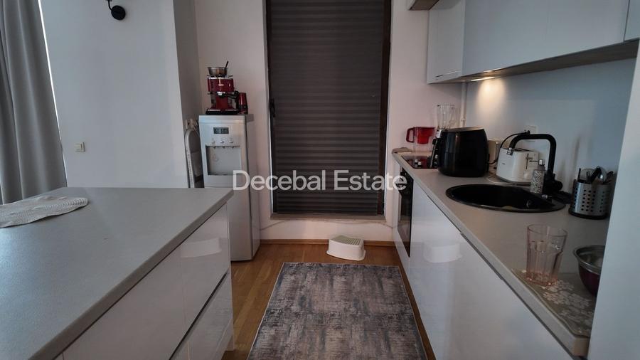 Apartament cu 3 camere decomandat, mobilat în Voluntari