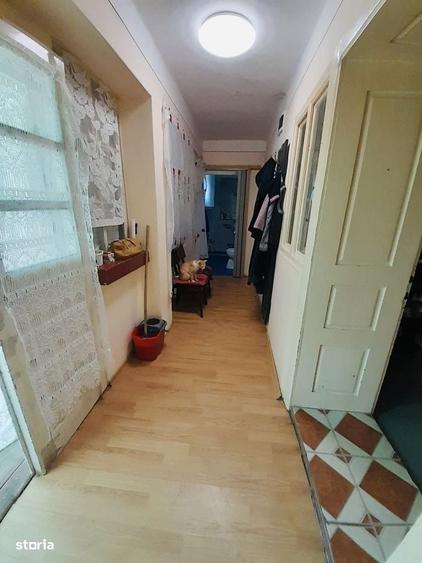 Casă cu 2 camere cu Teren 2870 Mp în Sântandrei