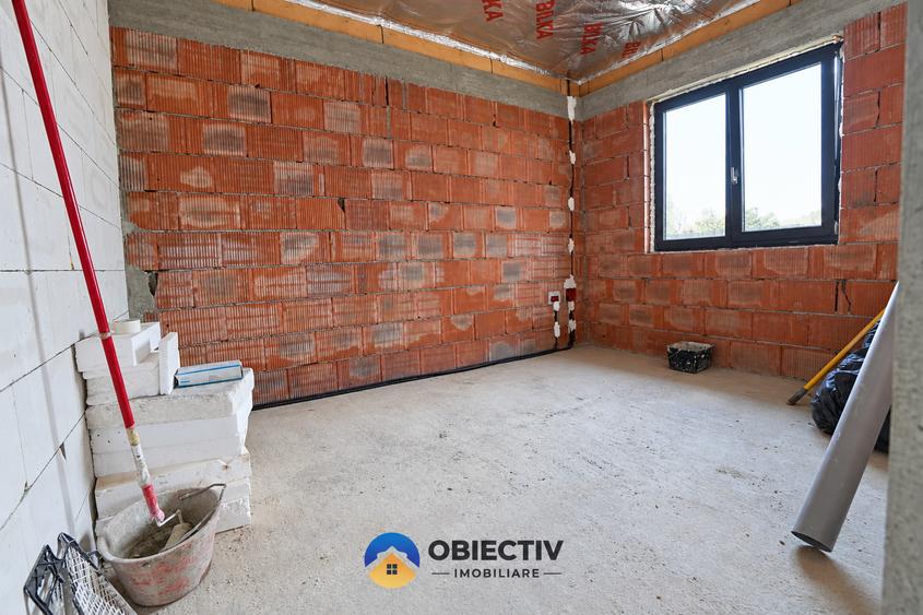Casă individuală cu 3 camere cu Teren 615 Mp în Dumbrava Roșie