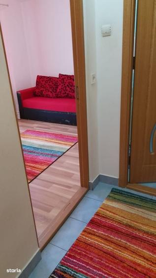 Apartament cu 2 camere semidecomandat în Micro 3