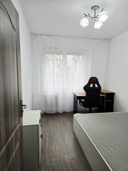 Apartament cu 3 camere decomandat, mobilat în Liviu Rebreanu