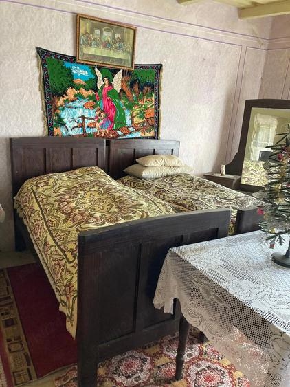 Casă cu 3 camere cu Teren 2200 Mp în Săuca